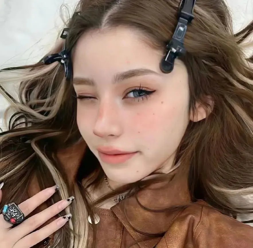 若叶女孩